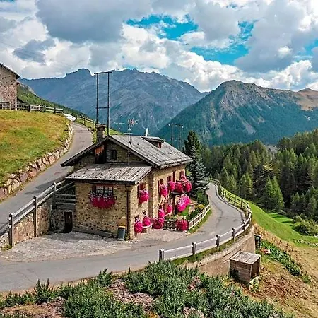 Luleta Bed & Breakfast 3*