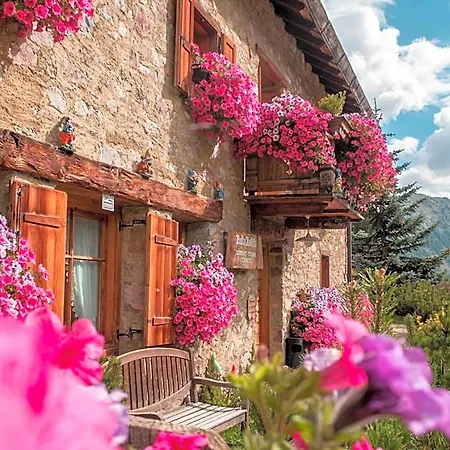 Luleta Bed & Breakfast 3*