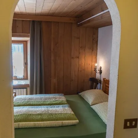 Luleta Bed & Breakfast 2*
